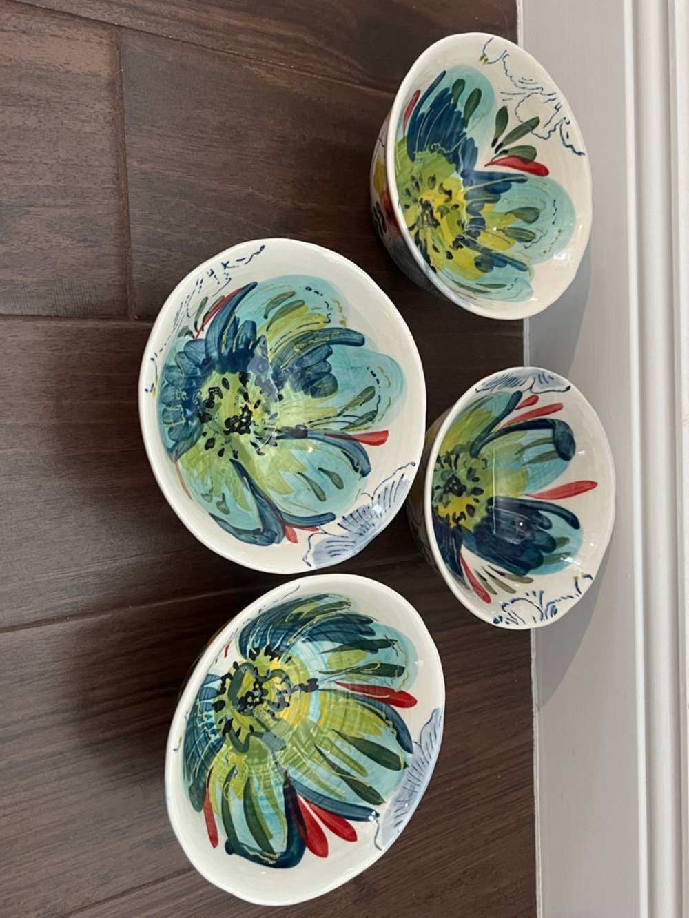 4 Anthropologie sissinghurst estudio Flores 6” bowls